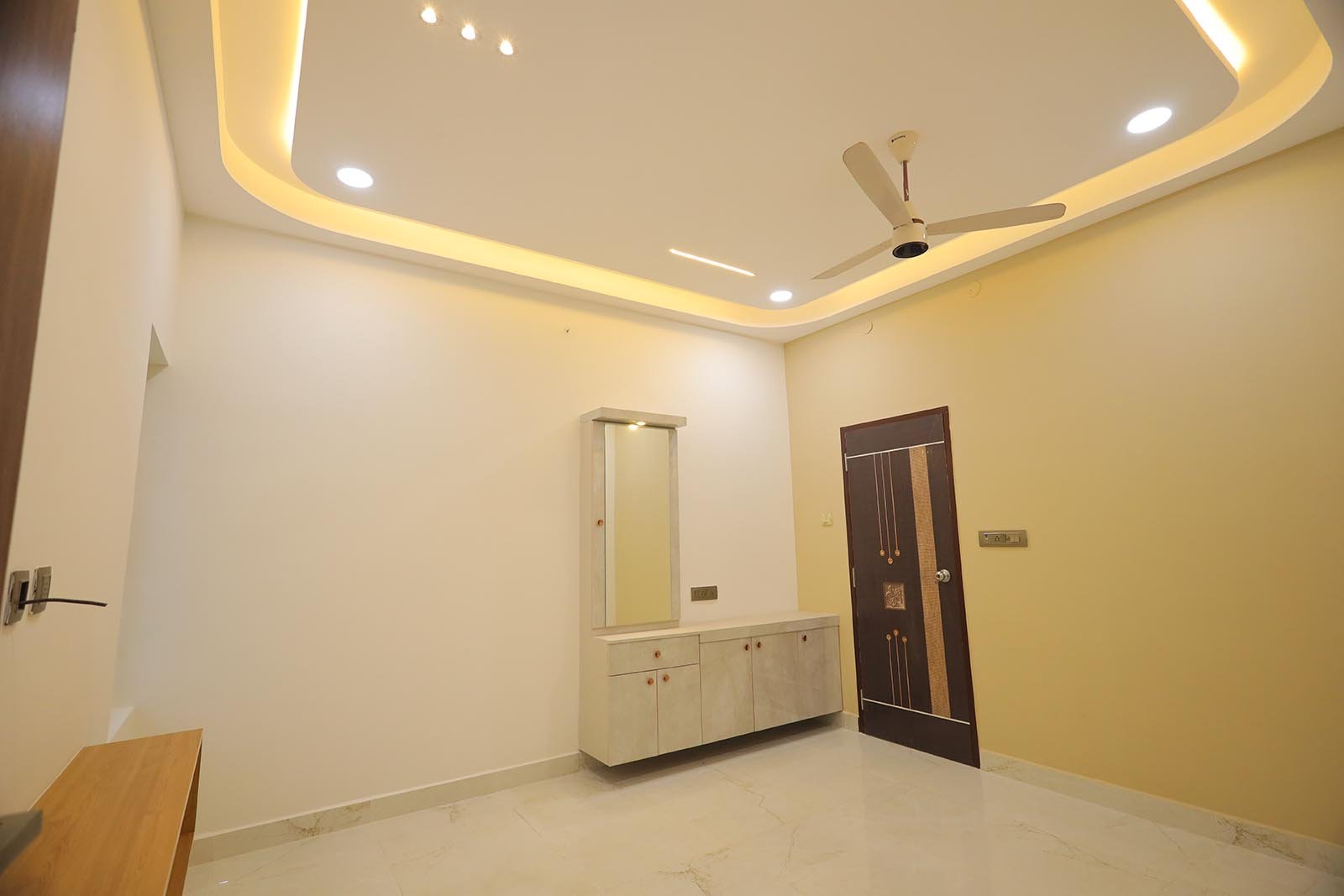 Mr. Karthikeyan Gallery (13)